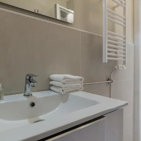 Guest house Center *